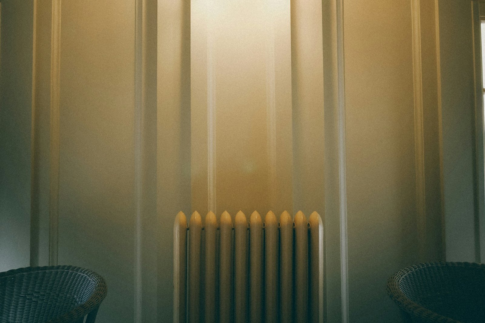 Heizkörper in einem Wohnraum